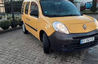 Минивэн Renault Kangoo 2013 в Долине