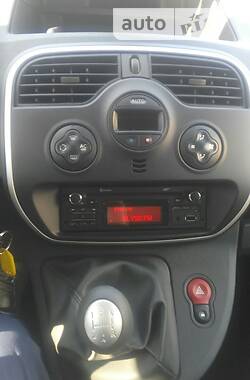 Мінівен Renault Kangoo 2015 в Чернівцях