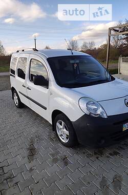 Минивэн Renault Kangoo 2010 в Глыбокой