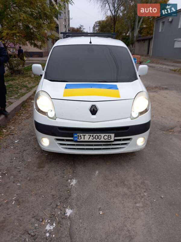 Минивэн Renault Kangoo 2010 в Херсоне фото Минивэн Renault Kangoo 2010 в Херсоне