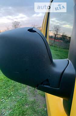 Грузовой фургон Renault Kangoo 2011 в 