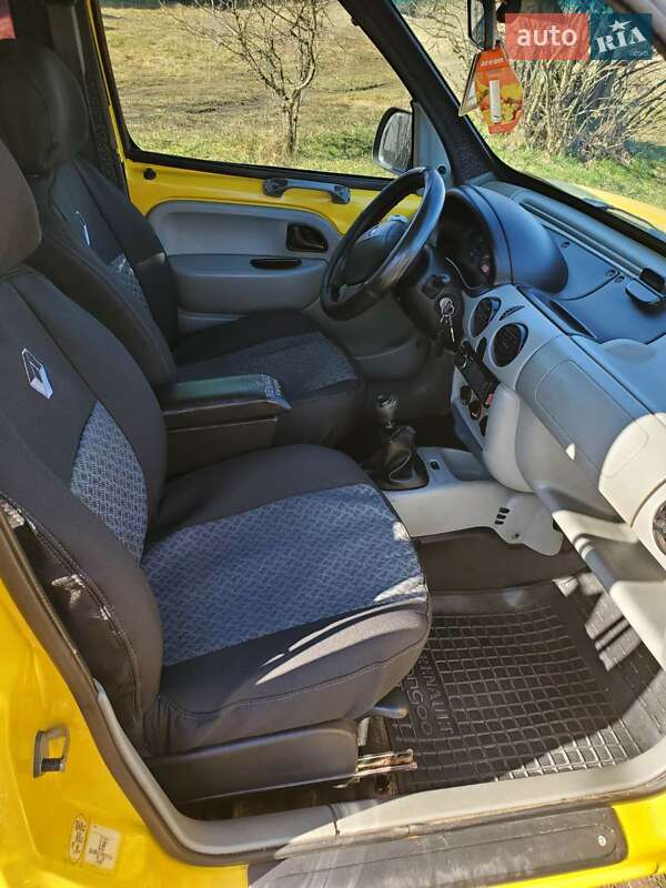 Минивэн Renault Kangoo 2002 в Тячеве