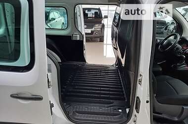 Минивэн Renault Kangoo 2017 в 