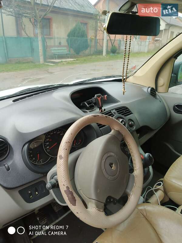 Мінівен Renault Kangoo 2010 в Тячеві
