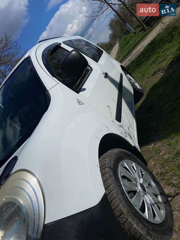 Мінівен Renault Kangoo 2009 в Звягелі