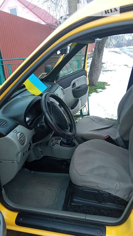 Минивэн Renault Kangoo 2006 в Нововолынске