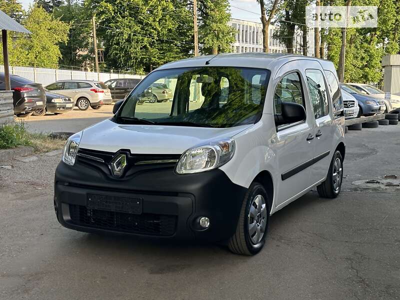 Минивэн Renault Kangoo 2015 в Виннице