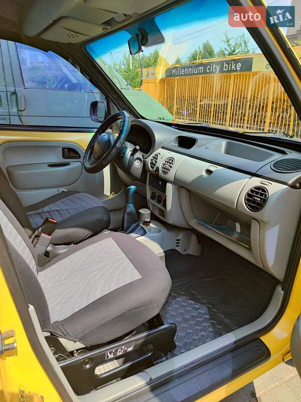 Минивэн Renault Kangoo 2006 в Киеве фото 5 Минивэн Renault Kangoo 2006 в Киеве