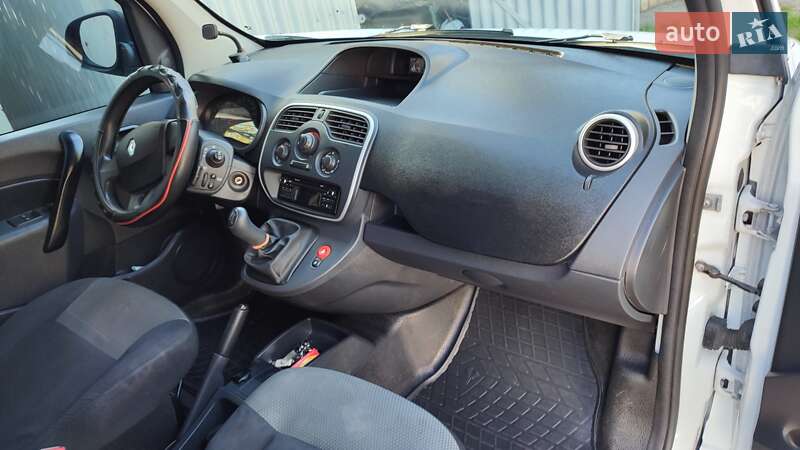 Минивэн Renault Kangoo 2017 в Киеве фото 3 Минивэн Renault Kangoo 2017 в Киеве