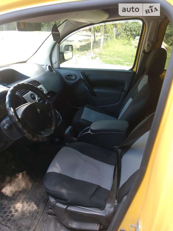Вантажний фургон Renault Kangoo 2012 в Дніпрі