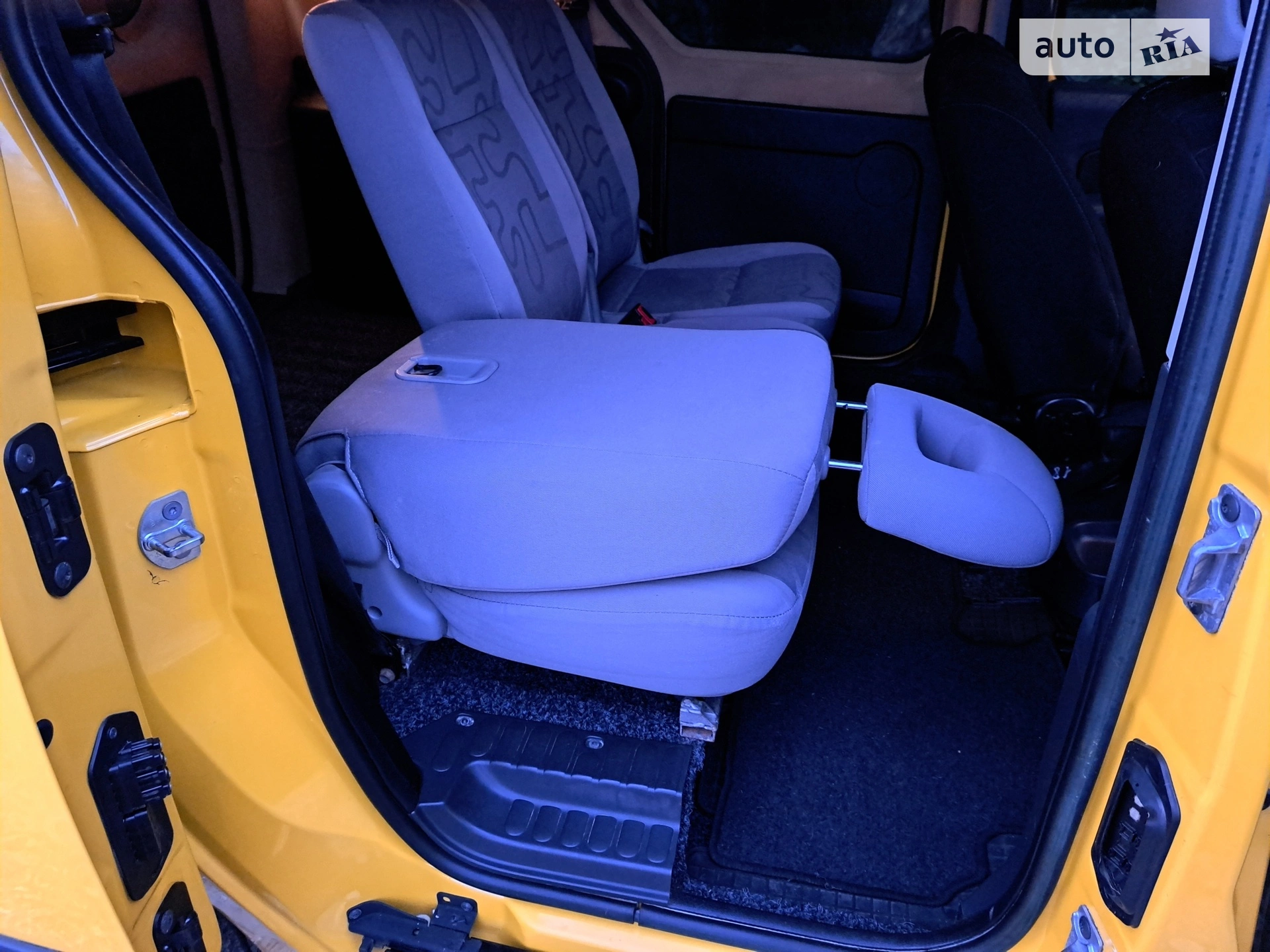 2016 Renault Kangoo - мініатюра 29