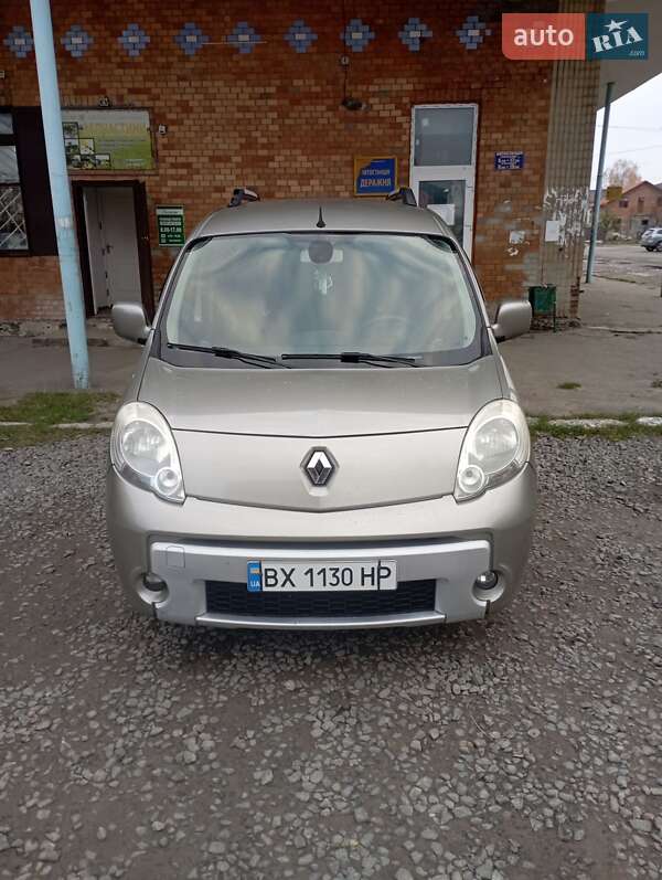 Минивэн Renault Kangoo 2011 в Деражне