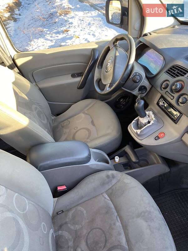 Минивэн Renault Kangoo 2010 в Сколе