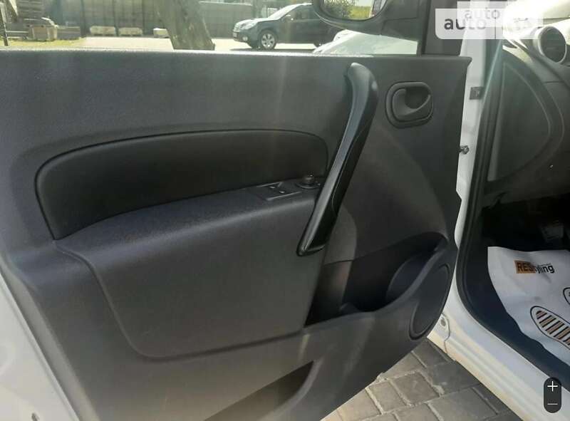 Грузовой фургон Renault Kangoo 2014 в Тернополе
