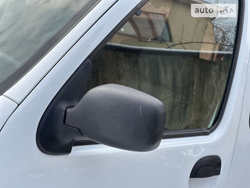 Минивэн Renault Kangoo 2005 в Ахтырке