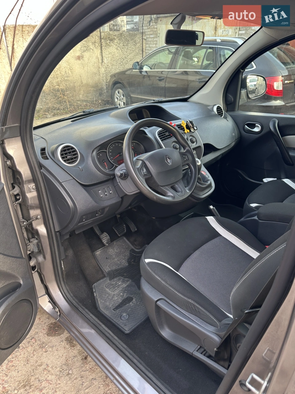 2015 Renault Kangoo - мініатюра 39