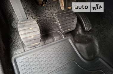 Грузовой фургон Renault Kangoo 2013 в Черновцах