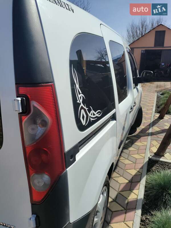 Минивэн Renault Kangoo 2010 в Шполе