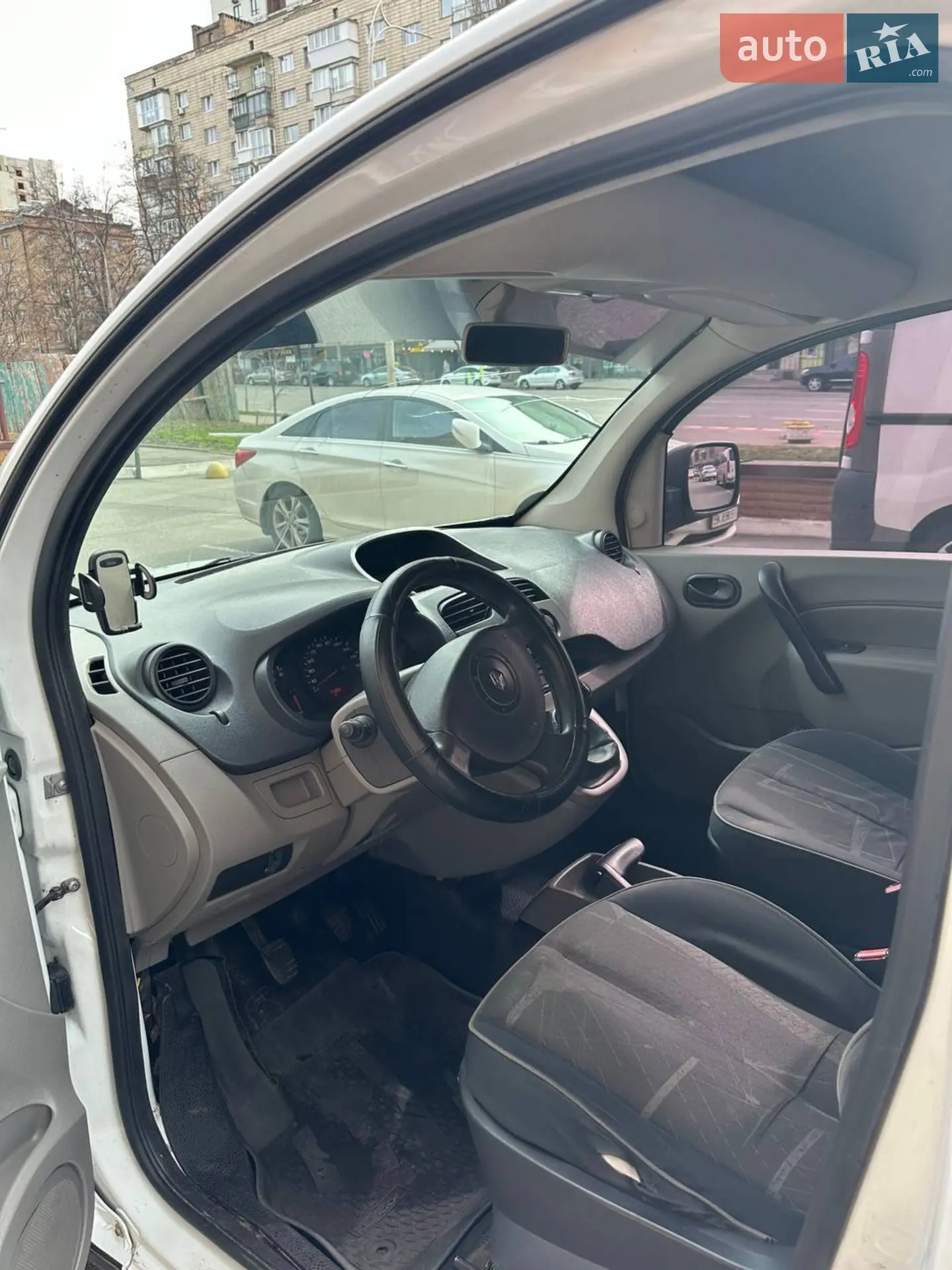 2010 Renault Kangoo - мініатюра 12