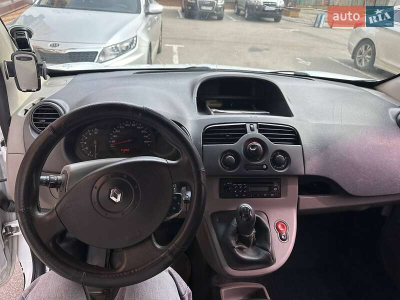 Минивэн Renault Kangoo 2010 в Киеве