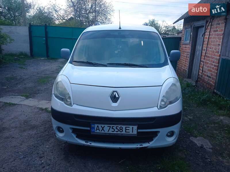 Минивэн Renault Kangoo 2008 в Краснокутске