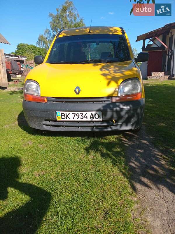 Минивэн Renault Kangoo 2002 в Сарнах