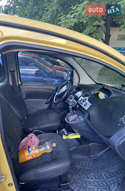 Мінівен Renault Kangoo 2011 в 