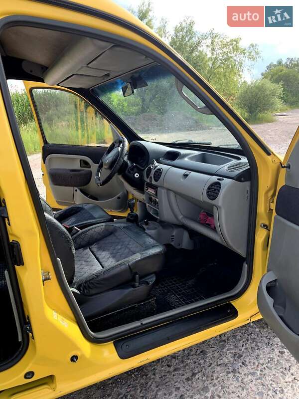 Минивэн Renault Kangoo 2003 в Дрогобыче