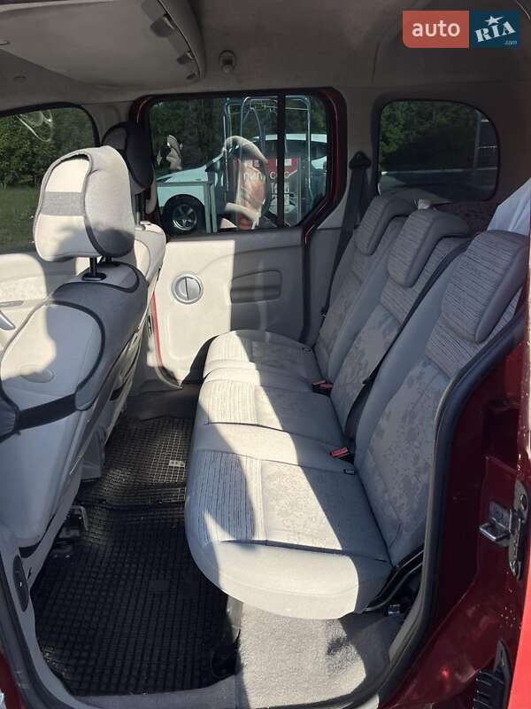 Минивэн Renault Kangoo 2009 в Чугуеве