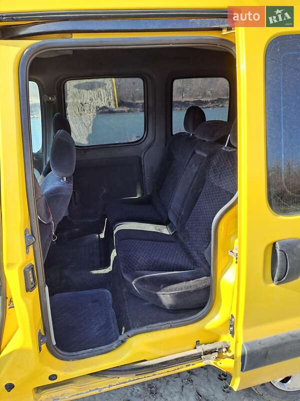 Мінівен Renault Kangoo 2003 в Чернівцях