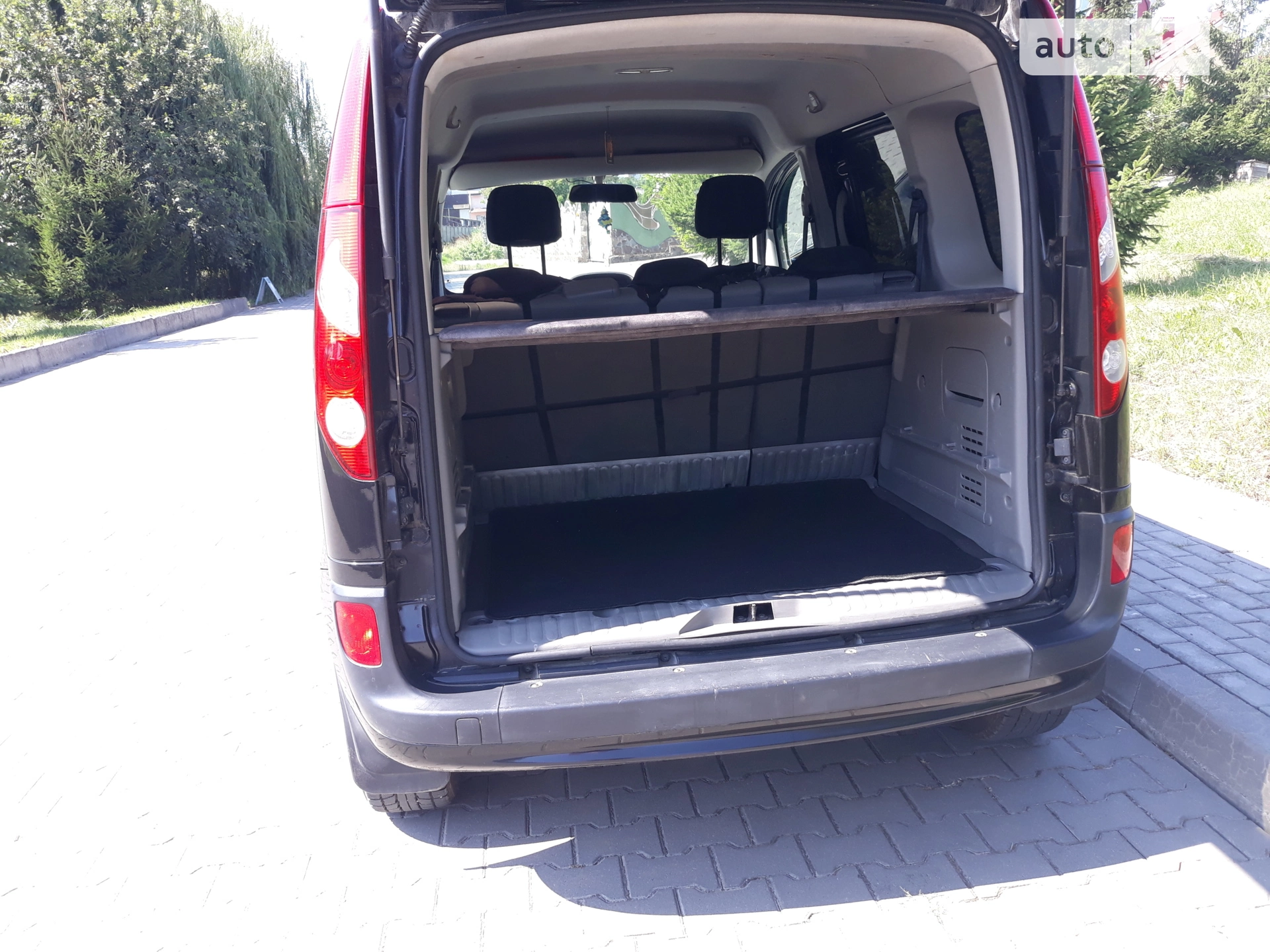 2011 Renault Kangoo - мініатюра 12