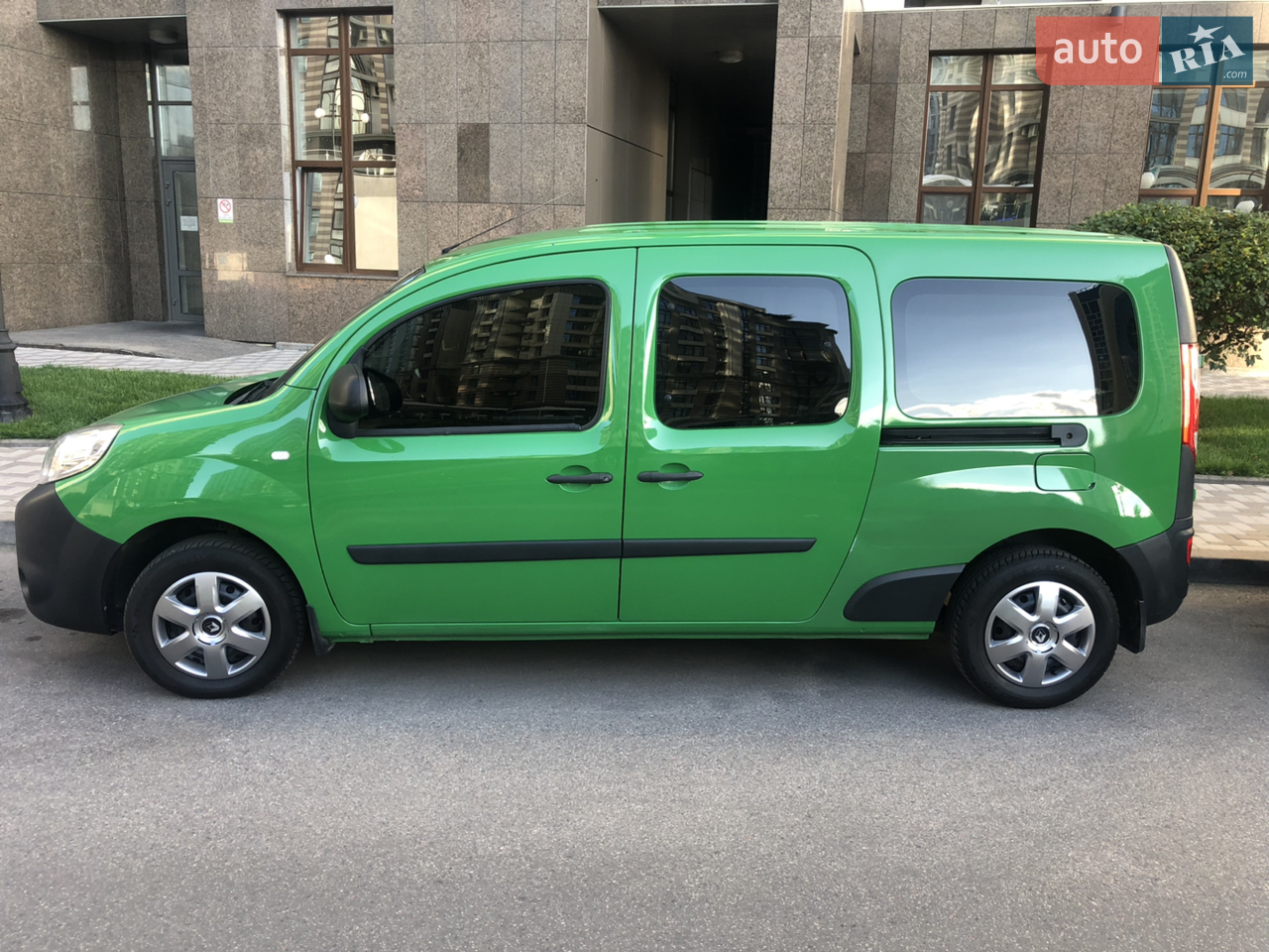2016 Renault Kangoo - мініатюра 29