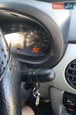 Минивэн Renault Kangoo 2004 в 