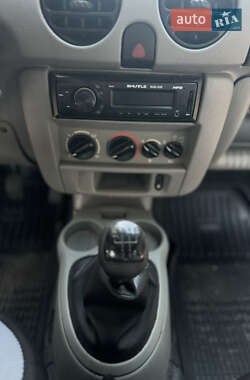 Минивэн Renault Kangoo 2006 в 