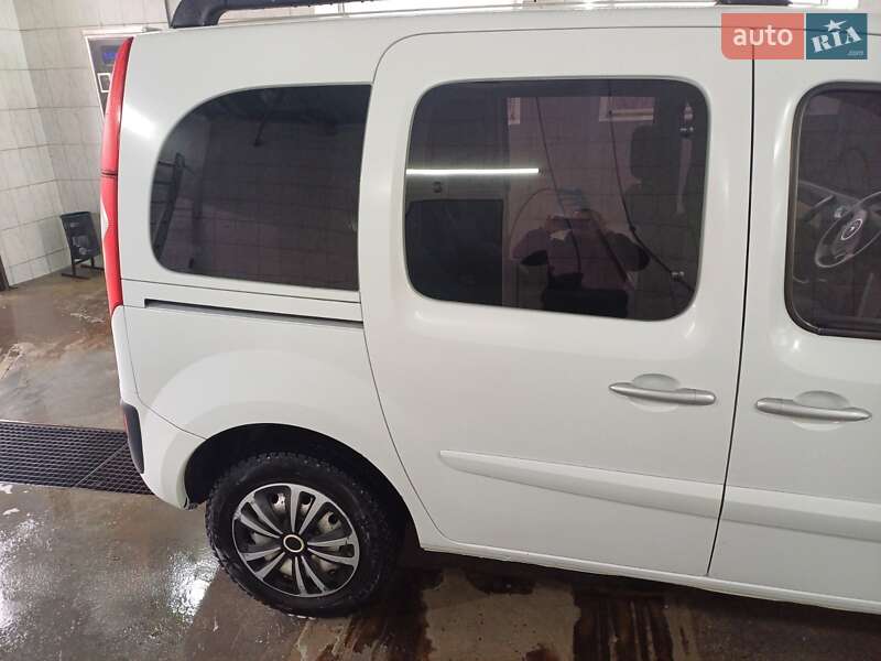 Минивэн Renault Kangoo 2011 в Кривом Роге