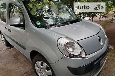 Минивэн Renault Kangoo 2013 в Килии