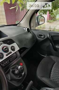 Минивэн Renault Kangoo 2013 в Килии