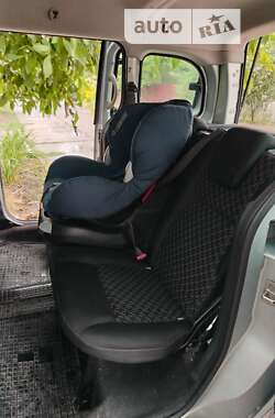 Минивэн Renault Kangoo 2013 в Килии