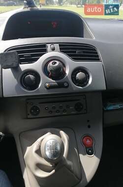 Минивэн Renault Kangoo 2008 в 
