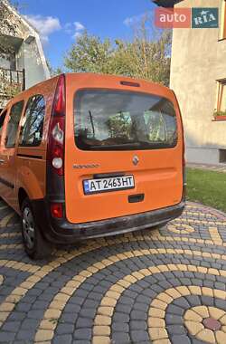 Минивэн Renault Kangoo 2011 в 