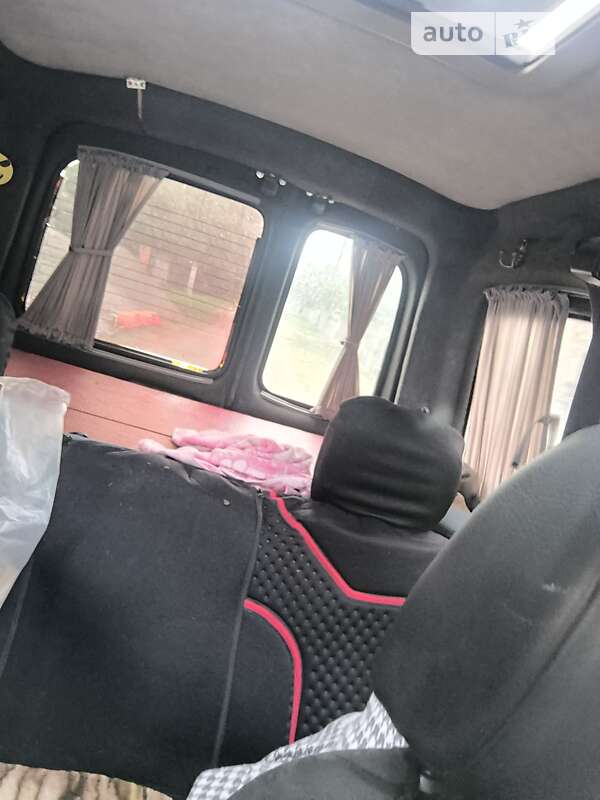 Минивэн Renault Kangoo 1998 в Новоселице