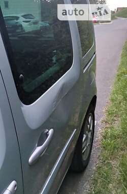 Минивэн Renault Kangoo 2012 в 