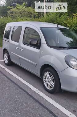 Минивэн Renault Kangoo 2012 в 