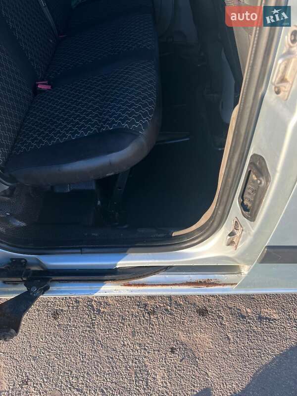 Мінівен Renault Kangoo 2010 в Тернополі