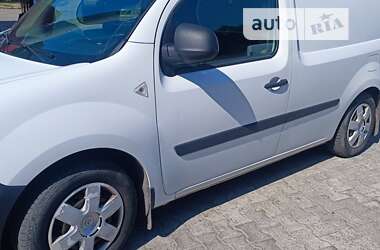 Вантажний фургон Renault Kangoo 2013 в Дніпрі