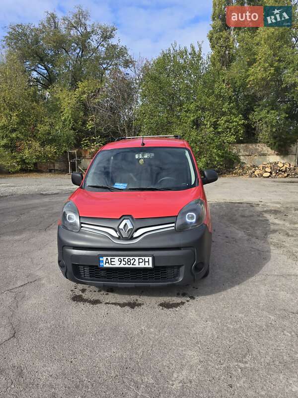 Вантажний фургон Renault Kangoo 2013 в Дніпрі