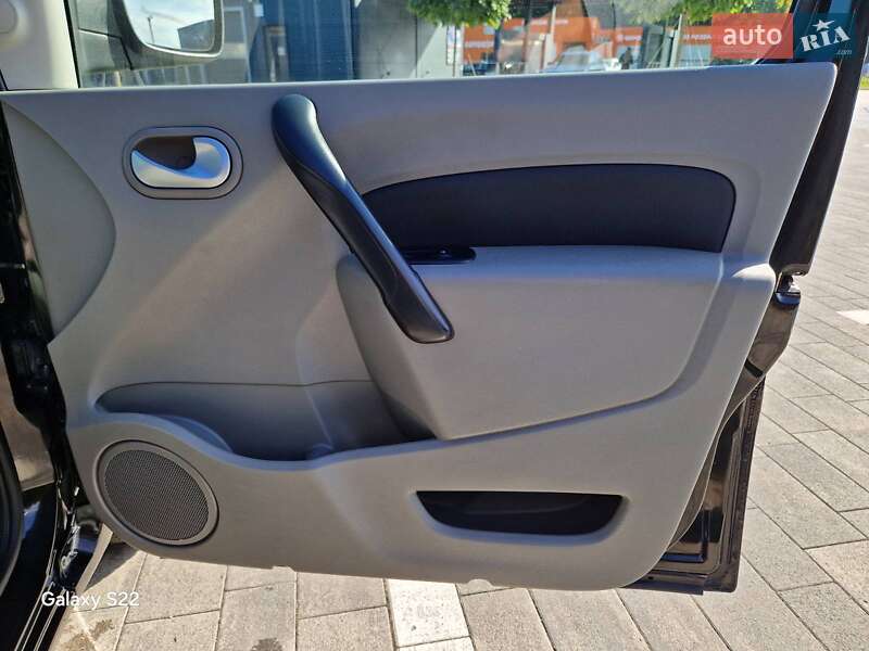 Минивэн Renault Kangoo 2010 в Черновцах