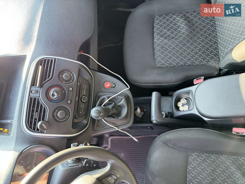 Минивэн Renault Kangoo 2016 в Киеве фото 13 Минивэн Renault Kangoo 2016 в Киеве
