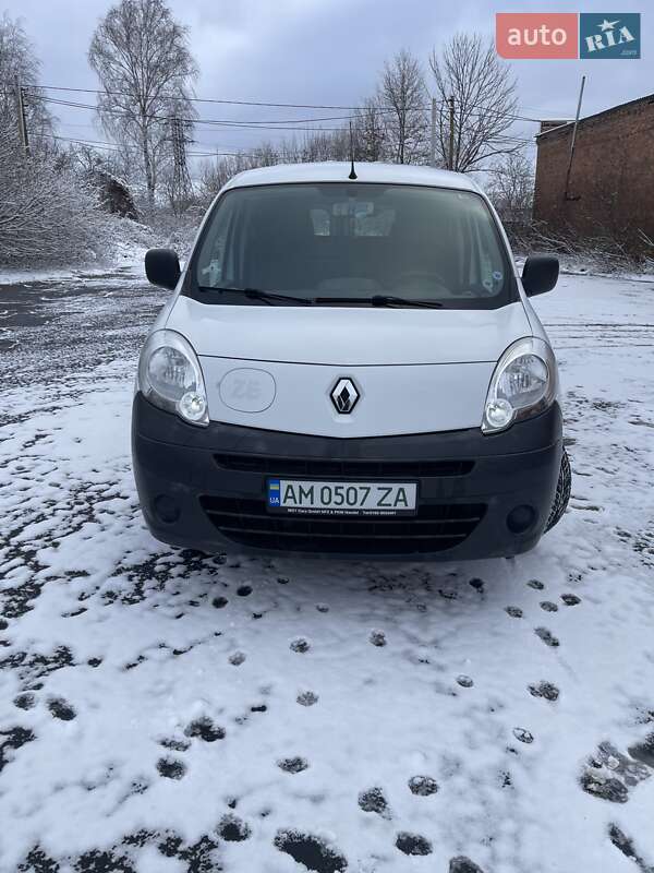 Грузовой фургон Renault Kangoo 2013 в 