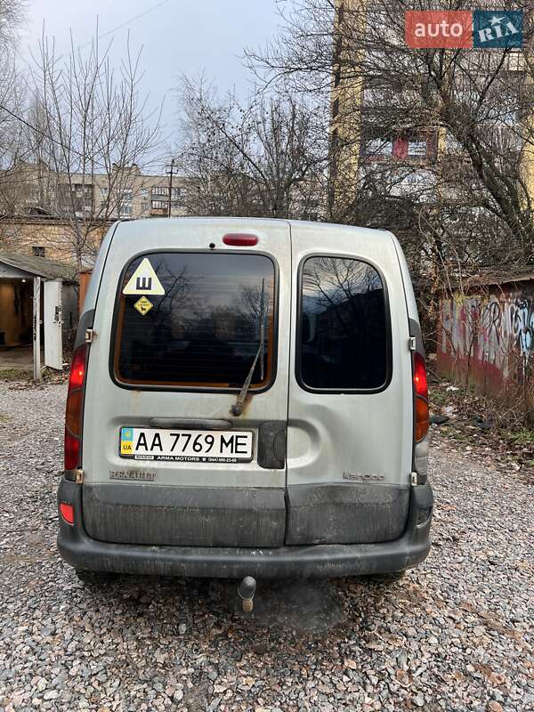 Минивэн Renault Kangoo 2003 в Киеве